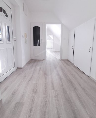 Eladó téglalakás, Baján 42.49 M Ft, 3+1 szobás