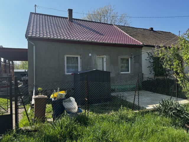 Eladó ikerház, Horton, Máv telepen 25.5 M Ft, 2+1 szobás