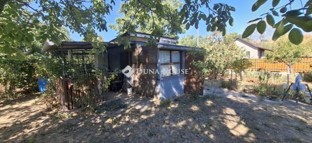 Eladó telek, Szigetszentmiklóson 14.9 M Ft / költözzbe.hu