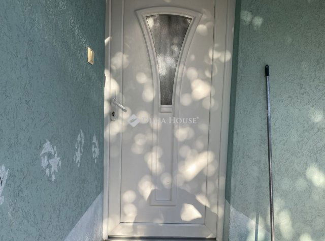 Eladó családi ház, Dömsödön 55 M Ft, 6 szobás