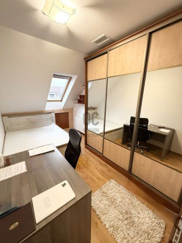 Eladó téglalakás, Debrecenben 93 M Ft, 3 szobás