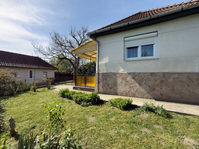 Eladó családi ház, Nézsán 35.9 M Ft, 3 szobás