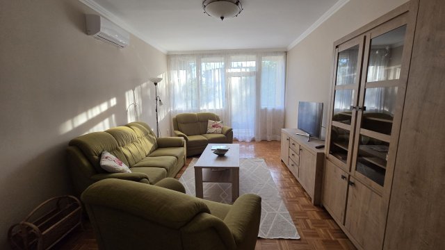 Kiadó téglalakás, albérlet, Debrecenben 270 E Ft / hó, 3 szobás