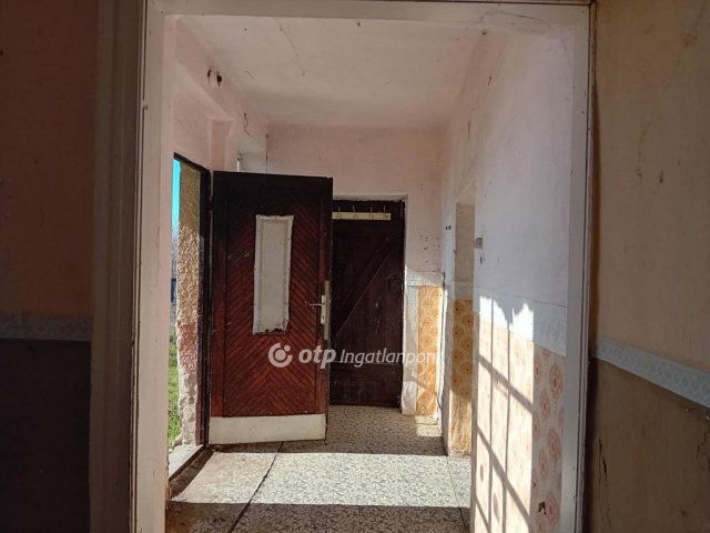 Eladó családi ház, Körösszakálon 5.9 M Ft, 3 szobás