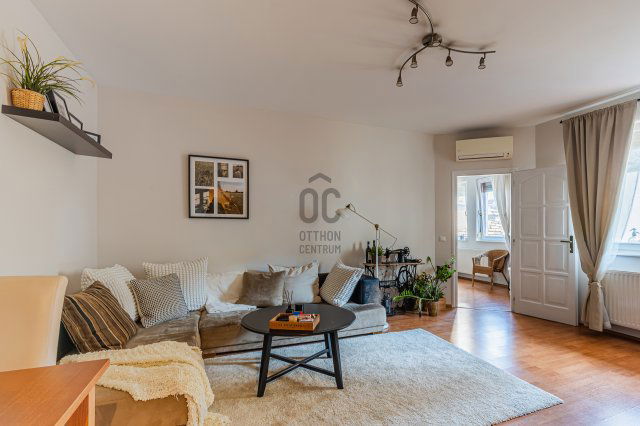 Eladó téglalakás, Budapesten, VI. kerületben 104.9 M Ft