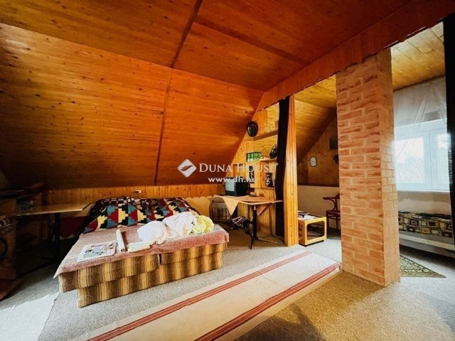 Eladó családi ház, Kiskunlacházán 39.9 M Ft, 5 szobás