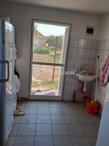 Eladó mezogazdasagi ingatlan, Felgyőn 75 M Ft