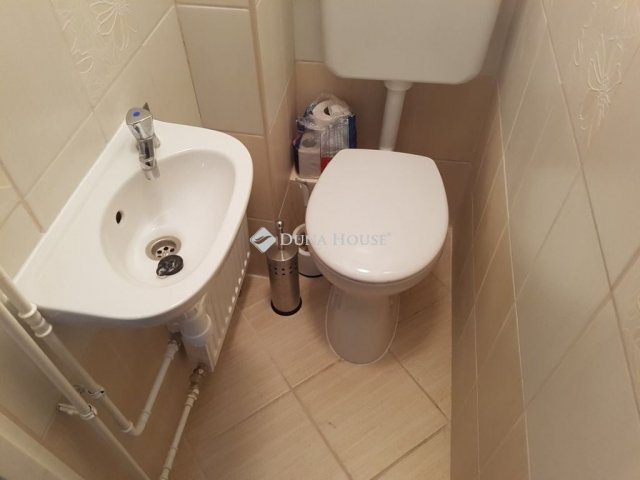 Kiadó téglalakás, albérlet, Pécsett 220 E Ft / hó, 2 szobás