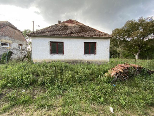 Eladó családi ház, Bogdásán 9.8 M Ft, 2 szobás