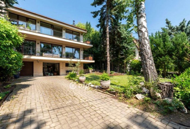 Eladó ikerház, Budapesten, XII. kerületben 590 M Ft, 5 szobás