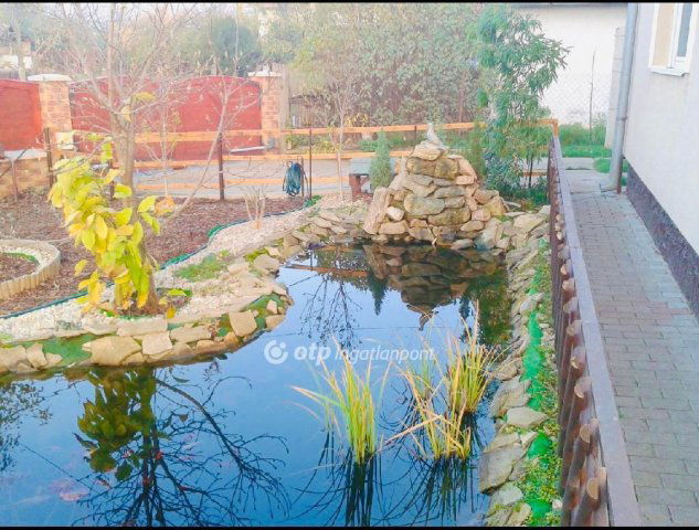 Eladó családi ház, Debrecenben 94.9 M Ft, 2+4 szobás