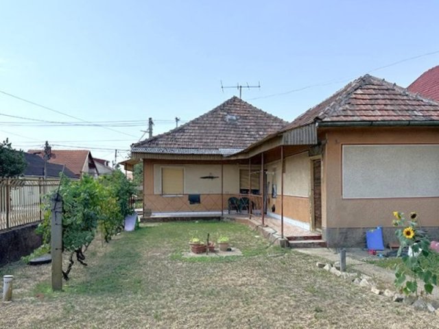 Eladó családi ház, Újhartyánon 49.9 M Ft, 4 szobás