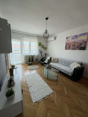 Eladó téglalakás, Szombathelyen 37.9 M Ft, 2 szobás