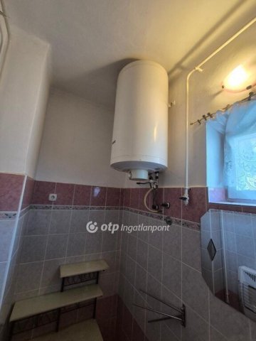 Eladó családi ház, Mezőlakon 24.9 M Ft, 2 szobás