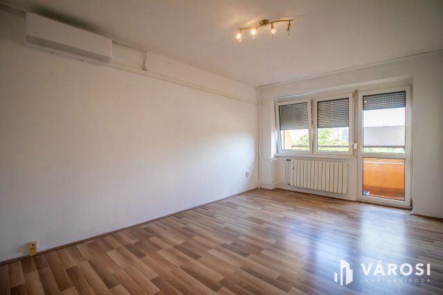 Eladó panellakás, Székesfehérvárott 52 M Ft, 2+1 szobás