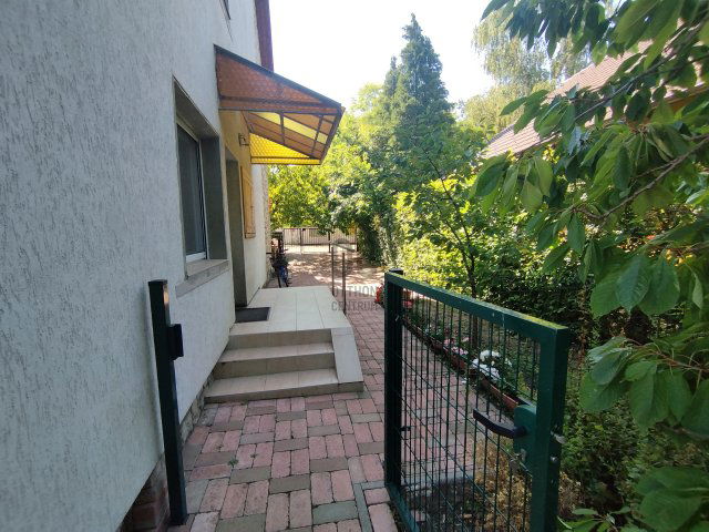 Eladó családi ház, Siófokon 199 M Ft, 4 szobás