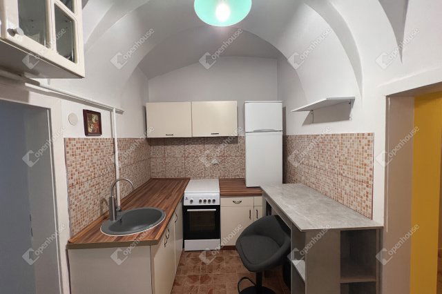 Eladó téglalakás, Sopronban 24.9 M Ft, 2 szobás