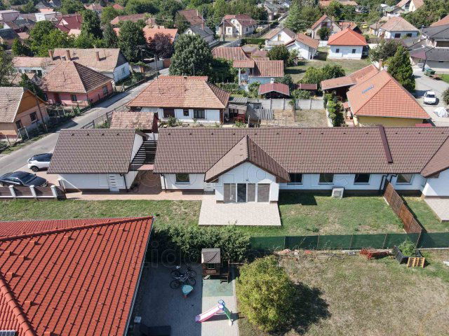 Eladó ikerház, Albertirsán 102 M Ft, 5 szobás