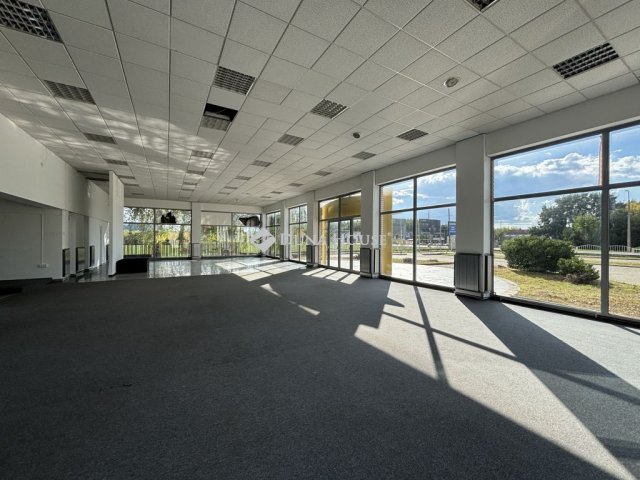 Eladó ipari ingatlan, Esztergomban 770 M Ft / költözzbe.hu