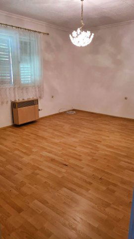 Eladó családi ház, Balatonakarattyán 99 M Ft, 3 szobás