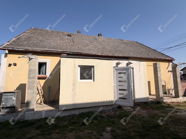 Eladó családi ház, Lentiben 37.5 M Ft, 3 szobás