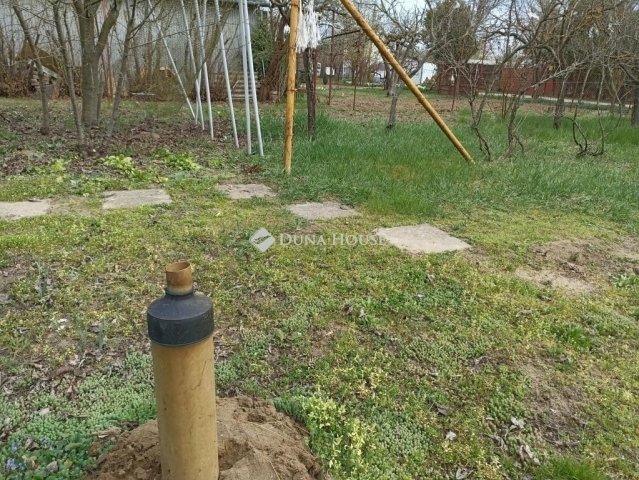 Eladó nyaraló, Szegeden 16.7 M Ft, 2 szobás