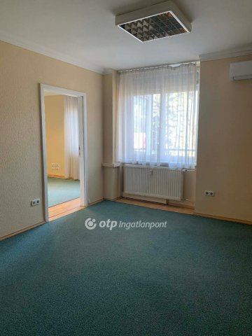 Eladó téglalakás, Budapesten, III. kerületben 97 M Ft