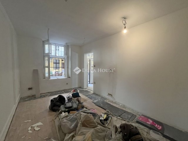 Eladó téglalakás, Budapesten, VII. kerületben 45 M Ft, 1 szobás