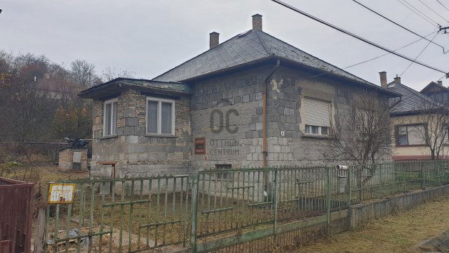Eladó családi ház, Ózdon 14 M Ft, 4 szobás
