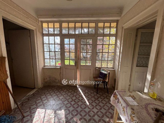 Eladó családi ház, Kocséren 19.9 M Ft, 1+2 szobás