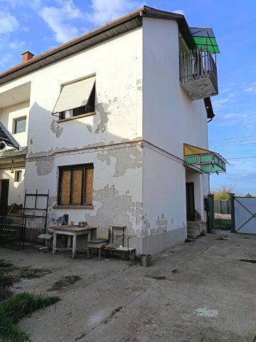 Eladó családi ház, Apátfalván 16 M Ft, 5 szobás