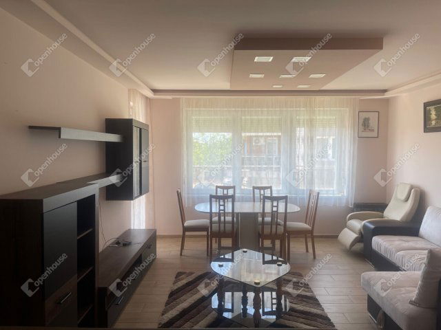 Kiadó téglalakás, albérlet, Győrött 250 E Ft / hó, 3 szobás