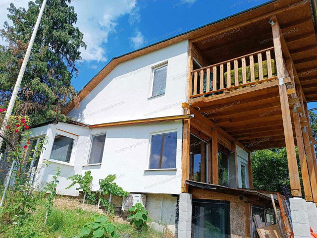 Eladó családi ház, Fonyódon 140 M Ft, 4+1 szobás