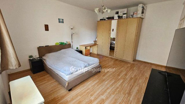 Eladó téglalakás, Egerben 55 M Ft, 2 szobás