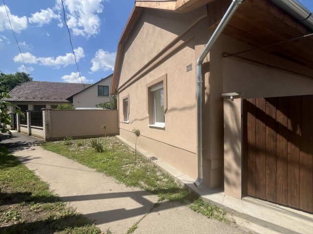 Eladó családi ház, Békéscsabán 51 M Ft, 3 szobás