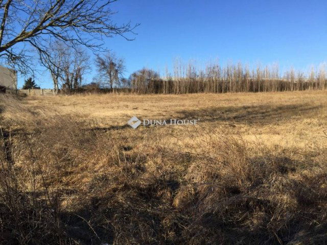 Eladó telek, Pécsett 60 M Ft / költözzbe.hu