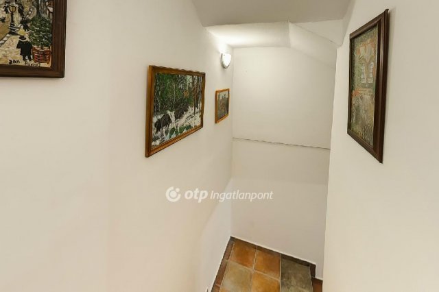 Eladó családi ház, Csomádon 155 M Ft, 4 szobás