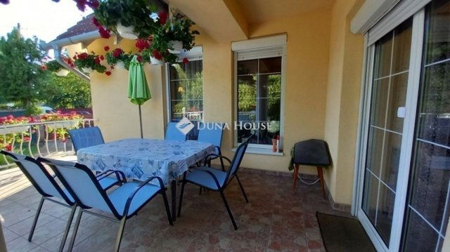 Eladó családi ház, Debrecenben 92.5 M Ft, 4 szobás