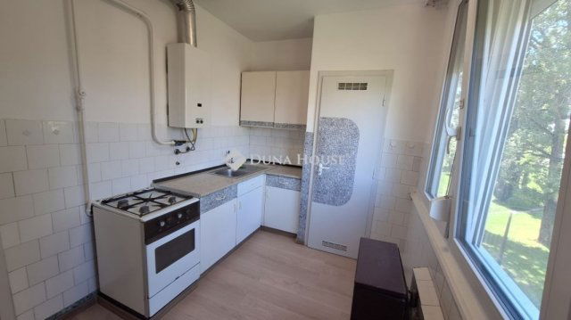 Eladó téglalakás, Székesfehérvárott 45.5 M Ft, 2 szobás