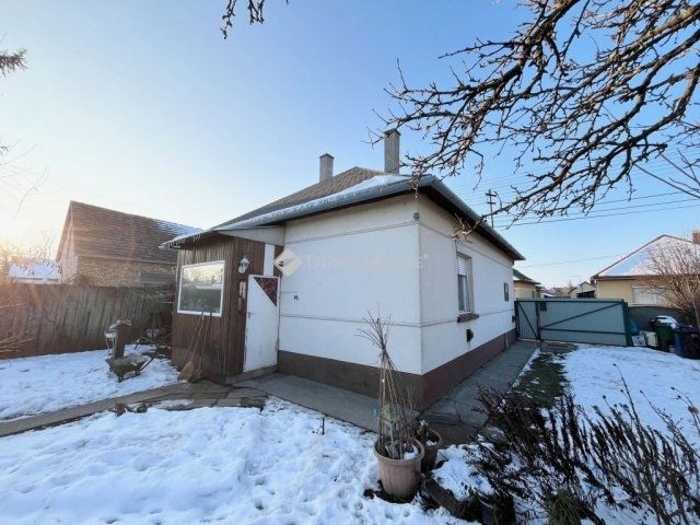 Eladó családi ház, Lovasberényben 62.9 M Ft, 3 szobás