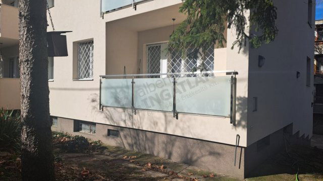 Kiadó téglalakás, albérlet, I. kerületben, Mihály utcában