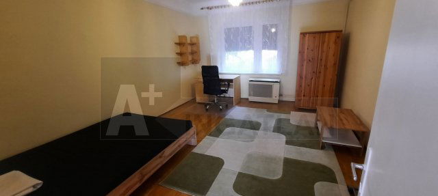 Kiadó téglalakás, albérlet, Szegeden 110 E Ft / hó, 1 szobás