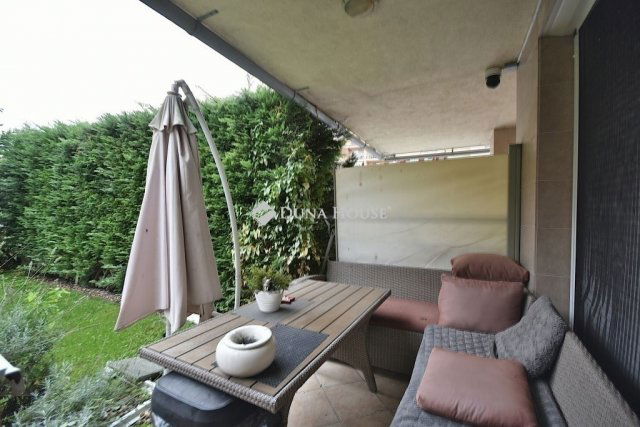 Eladó téglalakás, Budapesten, XVIII. kerületben 90 M Ft