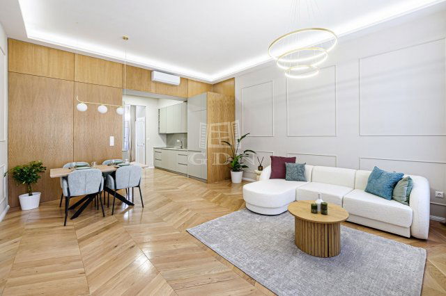 Eladó téglalakás, Budapesten, V. kerületben 225 M Ft, 3 szobás