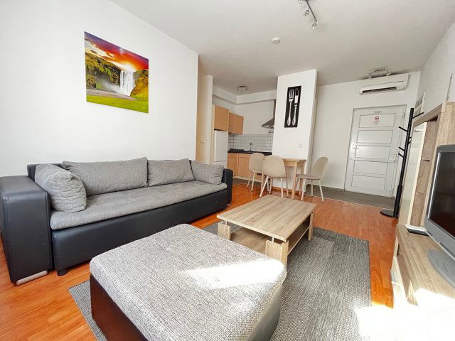 Eladó téglalakás, Budapesten, VI. kerületben 79 M Ft, 2 szobás