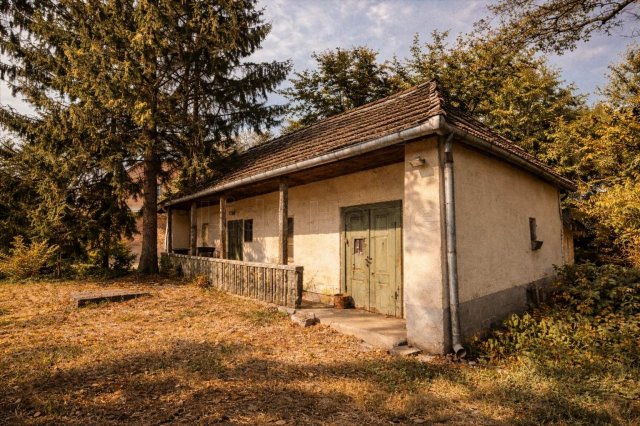 Eladó családi ház, Szápáron 39.9 M Ft, 2 szobás