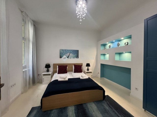 Eladó téglalakás, Budapesten, VI. kerületben 215.05 M Ft