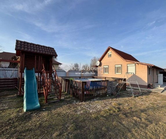 Eladó családi ház, Kókán 54.4 M Ft, 2 szobás