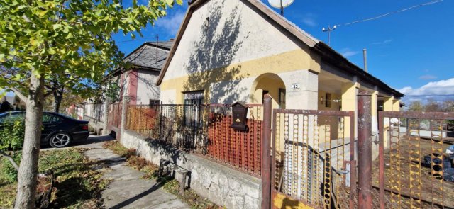 Eladó családi ház, Etén 16.2 M Ft, 2 szobás
