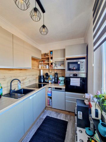 Eladó panellakás, Cegléden 49 M Ft, 3 szobás